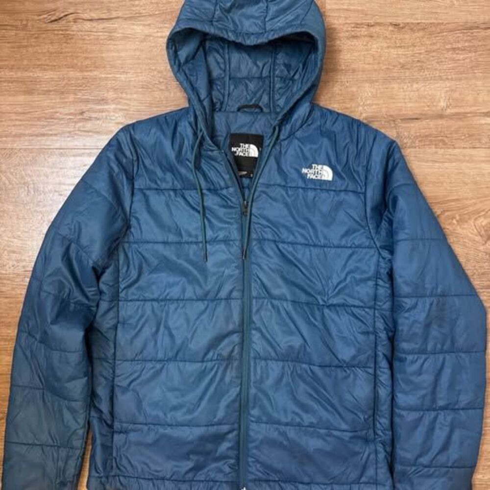 The North Face Puffer Blue Jacket Men’s size M